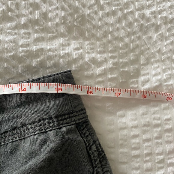 Marrakech grey cargo shorts, size 27 - Picture 4 of 9